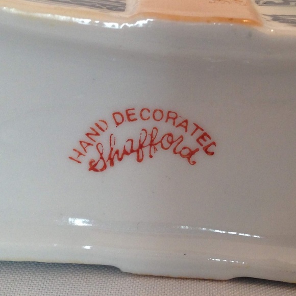 Bank of Canada 1 Dollar Bill Piggy Bank - Picture 5 of 6